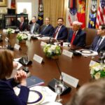trump-dice-que-discutira-acuerdo-comercial-con-milei-y-defiende-salvavidas-para-argentina