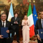 jefe-de-ypf-proyecta-us$300-mil-millones-en-exportaciones-por-acuerdo-de-gnl-con-italiana-eni