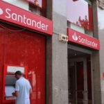 santander-juega-un-papel-clave-mientras-eeuu.-compra-pesos-argentinos-para-respaldar-a-milei