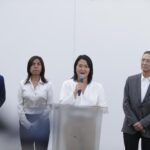keiko-fujimori-tras-archivamiento-del-caso-cocteles-por-el-tc:-fuerza-popular-evaluara-denunciar-a-fiscales