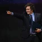 la-terapia-de-shock-de-argentina-a-mitad-de-mandato:-la-inflacion-se-enfria,-la-paciencia-disminuye-antes-de-una-votacion-clave