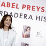 isabel-preysler-incluyo-en-sus-memorias-las-apasionadas-cartas-de-amor-de-vargas-llosa.