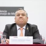 cancilleria-retira-a-gustavo-adrianzen,-jose-luis-sardon-y-luis-juan-chuquihuara-de-sus-puestos-como-embajadores