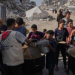 en-direct,-gaza:-la-situacion-«reste-catastrophique»-dans-la-bande-de-gaza,-alerte-l’oms,-estimant-que-l’aide-entrante-dans-l’enclave-est-toujours-«insuffisante»
