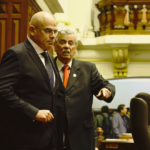 ernesto-alvarez-y-el-dia-despues-del-voto-de-confianza:-las-medidas-que-adoptara-para-equilibrar-la-balanza-con-el-congreso
