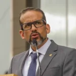 camacho-ratifica-apoyo-a-paz-y-se-abre-a-ir-al-acto-de-posesion