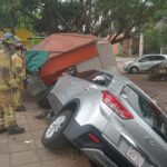 conductora-se-llevo-por-delante-de-una-casilla-en-loma-pyta