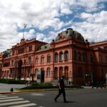 el-peso-argentino-podria-caer-despues-de-las-elecciones,-advierte-morgan-stanley