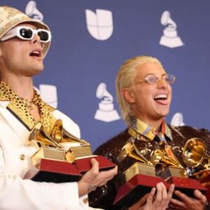 ca7riel-y-paco-amoroso-dicen-que-fundiran-sus-primeros-latin-grammy-para-hacer-una-cadena