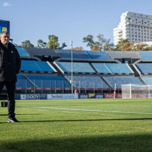 la-semifinal-de-la-liga-auf-uruguaya-entre-liverpool-y-penarol-con-una-tribuna-desierta,-¿cuantas-entradas-vendieron?