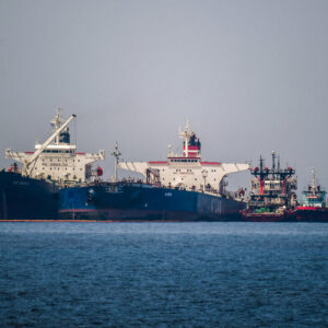 china-lidera-naciones-autoritarias-en-evadir-sanciones-y-controles-de-eeuu.:-informe