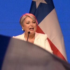 presidentielle-au-chili:-la-comunista-jeannette-jara-y-el-ultraconservador-jose-antonio-kast-en-tete-du-premier-tour