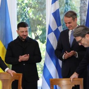 la-grece-et-lukraine-saccordent-sur-la-livraison-de-gnl-americain-pour-surmonter-lhiver-difficile