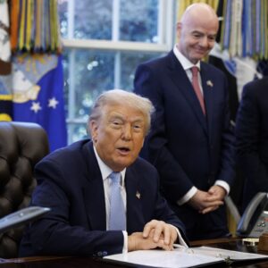 trump-dice-que-no-descarta-ni-intervencion-ni-conversacion-con-venezuela:-maduro-no-ha-sido-bueno-con-eeuu