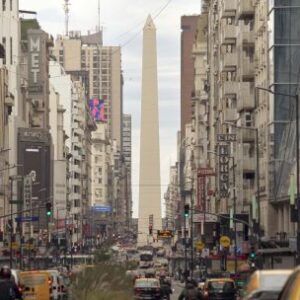 los-fondos-de-cobertura-obtienen-ganancias-con-las-apuestas-en-argentina-mientras-trump-interviene