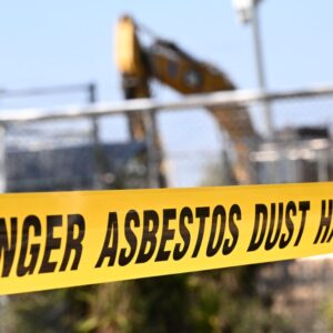 pide-una-investigacion-sobre-las-importaciones-chinas-de-arena-de-amianto-despues-del-cierre-de-escuelas