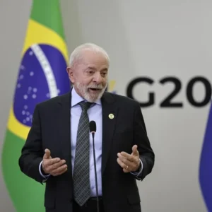 lula-dice-que-hablara-con-trump-para-evitar-un-conflicto-con-venezuela