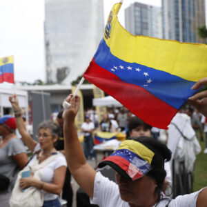 benigno-alarcon:-venezolanos-se-reconocen-como-actores-del-cambio-politico,-pero-el-miedo-inhibe-la-accion