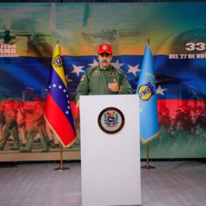 maduro:-si-toca-alzarnos-en-armas,-lo-haremos-y-tendriamos-un-destino-de-triunfo