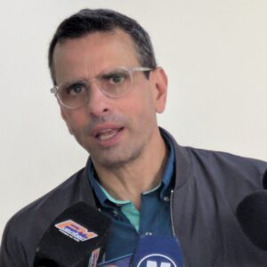 capriles-llama-al-liderazgo-opositor-a-tratar-de-influir-en-una-agenda-de-negociacion-entre-maduro-y-eeuu