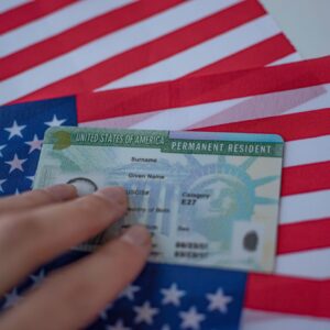 eeuu-ordena-revisar-tarjetas-de-residencia-a-migrantes-de-paises-de-preocupacion