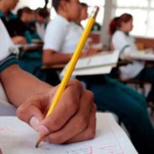 el-gasto-en-educacion-en-terminos-reales-en-argentina-cae-al-nivel-mas-bajo-desde-2006