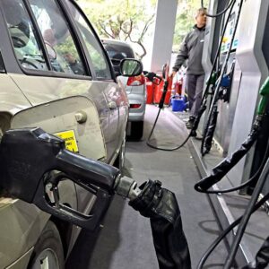 como-ahorrar-un-10%-en-la-carga-de-nafta-en-el-ultimo-domingo-de-noviembre-2025