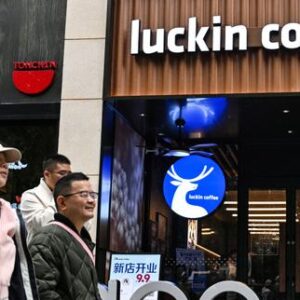 en-china,-de-starbucks-a-burger-king,-las-multinacionales-de-la-restauracion-reorganizan-su-actividad-frente-a-la-presion-de-la-concurrencia-local.