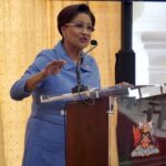 persad-bissessar-se-mantiene-firme-ante-los-mortiferos-ataques-aereos-estadounidenses