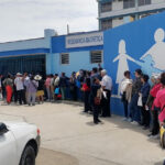crisis-en-essalud:-expertos-y-pacientes-alertan-sistema-al-borde-del-colapso-mientras-miles-siguen-esperando-atencion
