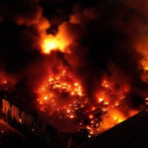 mas-de-20-heridos-tras-enormes-explosiones-sacuden-parque-industrial-de-ezeiza