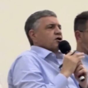 se-viralizo-un-video-de-jorge-macri-en-donde-jorge-macri-maltrata-vecinos:-no-participes-mas