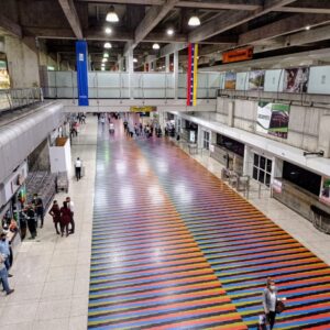 venezolanos-buscan-rutas-alternativas-para-llegar-a-madrid-tras-suspension-de-vuelos-directos-hacia-espana