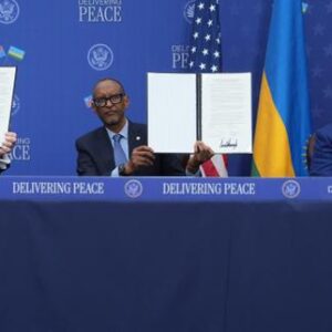 donald-trump-y-los-presidentes-de-ruanda-y-de-la-rdc-firmaron-un-acuerdo-de-paz-en-washington