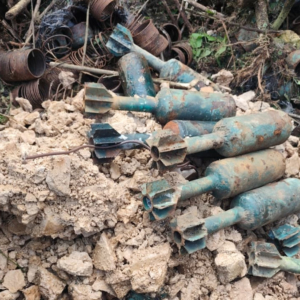 la-gigantesca-caleta-de-explosivos-en-narino:-100-minas-antipersona-y-otros-73-artefactos-estaban-enterrados-en-zona-rural-de-tumaco;-lo-que-se-sabe
