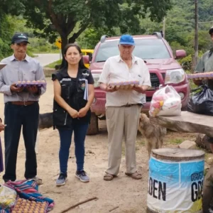 alcaldia-de-samaipata-entrega-viveres-a-afectados-por-las-riadas