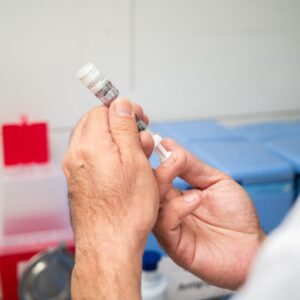 mendoza-govt-reports-10-families-for-not-vaccinating-their-kids