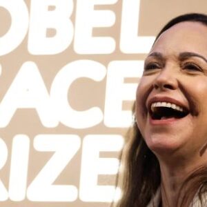 finalmente-en-oslo,-la-premio-nobel-maria-corina-machado-promete-regresar-a-venezuela