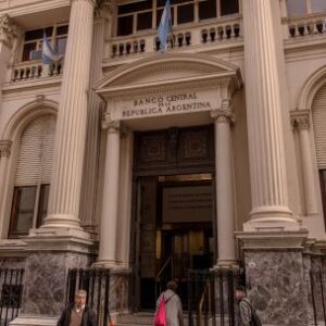 argentina-flexibilizara-su-politica-monetaria-y-acumulara-reservas