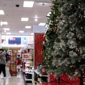 ventas-de-navidad-2025:-consumo-moderado,-promociones-y-estrategias-locales-para-sostener-la-actividad