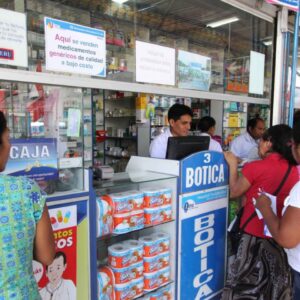no-todos-cierran-en-navidad:-estos-son-los-servicios-publicos-disponibles-para-tramites-urgentes-el-25-de-diciembre