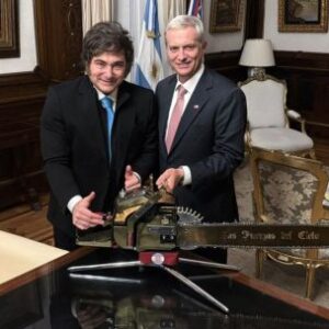 informe:-milei-considera-cumbre-de-derecha-mientras-aliados-avanzan-en-america-latina