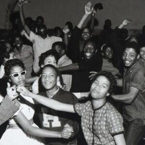 de-1944-a-1984,-lo-cotidiano-de-los-negros-americanos-capturado-por-fotografias-de-barrio-y-expuesto-desormado-en-nueva-york