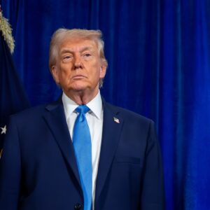 trump-advierte-que-si-delcy-rodriguez-no-coopera,-pagara-un-precio-muy-alto