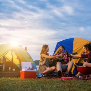 preparate-para-una-escapada!-este-supermercado-tiene-ofertas-especiales-en-equipo-de-camping