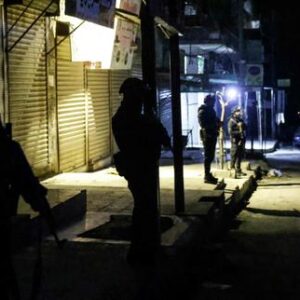siria:-despues-de-las-afrontaciones-de-los-meurtriers-a-alep,-los-combatientes-kurdos-encarcelados-por-larmee-rechazant-devacuer