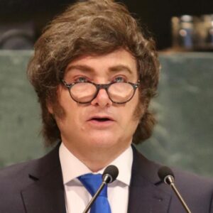 javier-milei-acelerara-la-apertura-comercial-y-la-motosierra-avanza-sobre-las-regulaciones