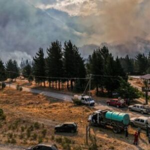 mas-de-5.500-hectareas-quemadas-en-incendios-forestales-en-la-patagonia,-dice-gobernador-de-chubut