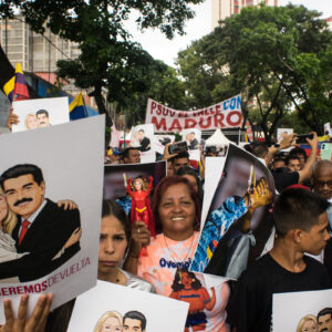 chavistas-marcharon-para-exigir-el-regreso-de-maduro-y-cilia-flores-al-pais