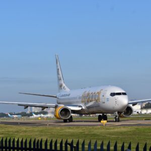 flybondi-airline-cancels-125-flights-at-start-of-high-season-in-argentina